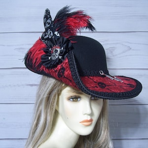 Ladies Black and Red Cavalier Hat with Skulls, Womans Renaissance Hat, 3 Musketeer Hat, Gasparilla Pirate Hat, 22&quot; inside circ.