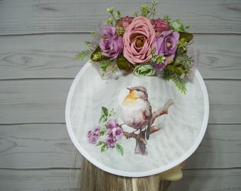 Fascinatorhatt med fågel och blommor, Kentucky Derby-hatt, påskhatt, Tea Party-hatt, Belmont Race-hatt, Royal Ascot, Hästkapplöpning