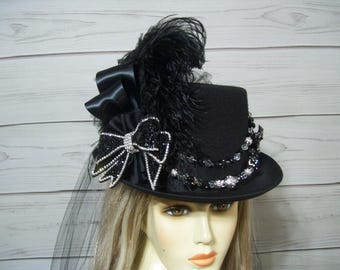 Black Top Hat with bow, Kentucky Derby Top Hat, New Years Eve Hat, Victorian, Wedding, Tea Party, Burlesque, 22.5" inside Circ.