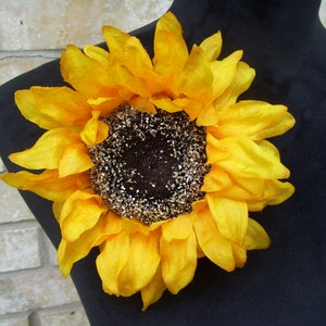 Sunny Yellow Sunflower Hat Pin, Large Sunflower Brooch, Sunflower Pin, Sunflower Coat Pin, Tea Party Sunflower Pin