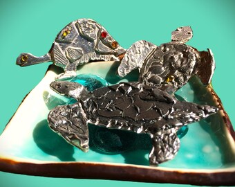 Pewter Animal Pendant Brooch Lapel Pin