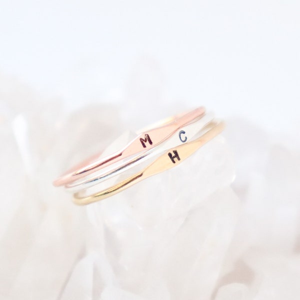 Personalized Initial Ring. Custom Letter Band in SILVER, GOLD or ROSE Gold Fill / Solid Gold. Minimalist Mothers Stackable Monogram. 1mm