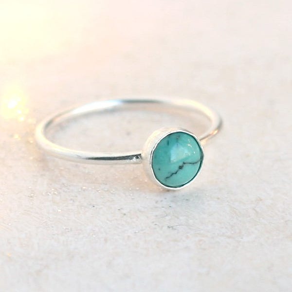 turquoise ring / sterling silver. turquoise stone ring. December birthstone ring. solitaire stacking ring. dainty turquoise gemstone ring.