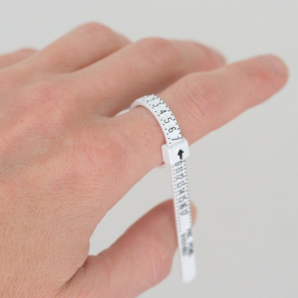 RINGSIZER. finde meine Ringgröße. Fingermaß. verstellbaren Ringmaß. Kunststoff Gürtel Ringmaß. 3 Dollar Gutscheincode für Ihre nächste Bestellung!