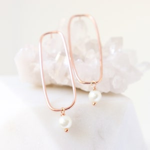 pearl hoop earrings. gold fill, 14k yellow gold filled hoops. ONE pair of pearl earrings. freshwater pearl. hammered or smooth. rose, silver image 7