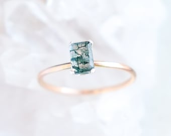 engagement ring. green moss agate natural stone. stackable wedding ring. sterling silver, 14k yellow / rose gold fill. healing crystal.