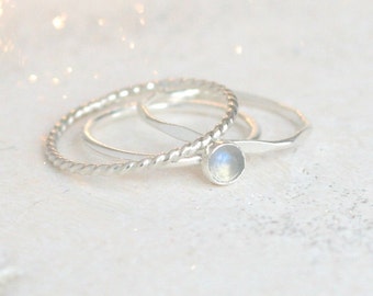 moonstone stacking ring SET / stackable rings. gemstone ring. minimalist rings. round rainbow moonstone. sterling silver stacking ring set.