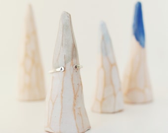 ring holder. ceramic ring cone. geometric mountain peak. ring dish. ring display. engagement idea. wedding ring holder. jewelry organization