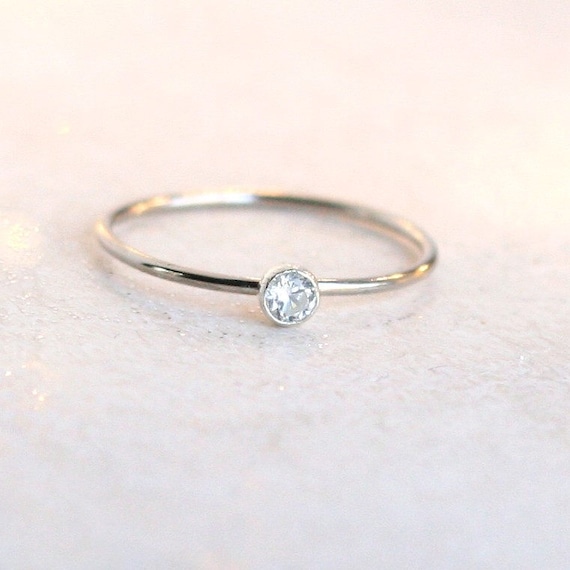White gold minimalist best sale ring