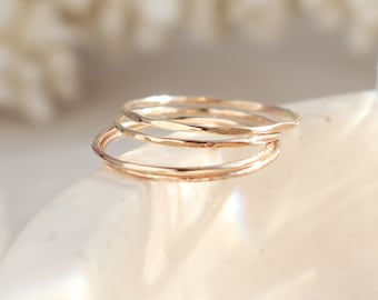 SOLID 10k GOLD wedding band. travel ring. stackable wedding ring. 10k yellow gold. smooth, hammered textured .8 mm