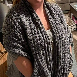 Hand crocheted warm pocket shawl with pockets woman teens fringe or no fringe choice of colors unique design made to order image 8