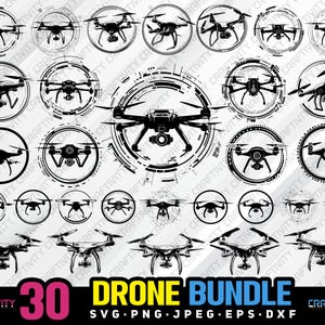 Può includere: Un set di 30 file di taglio SVG di droni in bianco e nero. I droni sono in varie pose e stili, tra cui alcuni con sfondi circolari. Il testo "30 Drone Bundle" è nella parte inferiore dell'immagine, insieme al testo "SVG.PNG.JPEG.EPS.DXF".