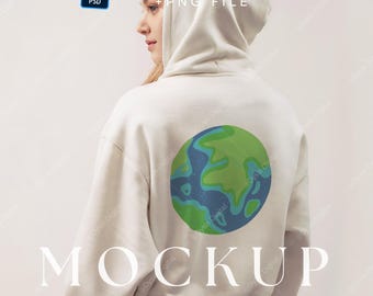 Sand Gildan 18500-hoodiemodel |  Minimalistische hoodie-mockup voor POD | Mockups voor dames: 18500 rugmodel | Wit sweatshirt met capuchon G185 mockup