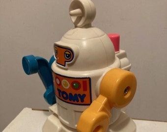 80&#39;s TOMY Robot Tot Bots 1985 5.5&quot; Magnetic Pick Em Up Handy Harry Push Button Action Early Learning Educational Vintage 80&#39;s Preschool Toy