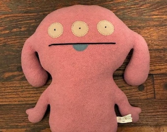 UglyDoll Ugly Doll Peaco 3 Eyed 2006 Pink Plush 11" Classic Sun-Min Kim David Horvath Designer Urban Art Stuffed Vintage Cult Collector Toy