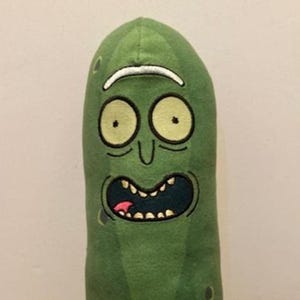 Rick en Morty augurk Rick pluche 13" zwemmen voor volwassenen Cartoon Network Toy Factory Arcade Claw Machine Exclusieve gevulde doek Prijs 2024 Sanchez
