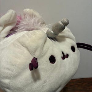 Pusheen Super Pusheenicorn Squeezer Plush w/tags Flapping Wings Gund Rainbow Unicorn Cartoon Cat Claire Belton & Andrew Duff Comic Kawaii