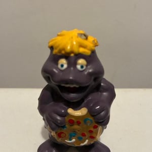 Chuck E Cheese Pvc Figure - Etsy Chuck E Cheese Pvc Figure - Etsy