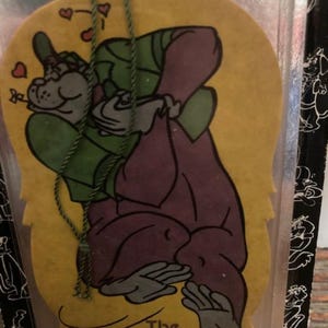 Grape Ape 1975 Funtastic World of Hanna-Barbera Marlenn Corporation Odświeżacz powietrza w zapieczętowanym opakowaniu z lat 70. Klasyczna kultowa kreskówka z lat 70.