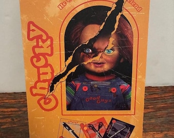 Cuadro de pared enmarcado de Chucky, la película de terror "El juego del diablo", 12,7 x 18,8 cm, "Seamos amigos", muñeco asesino, decoración de Halloween, "Los buenos", Universal Studios