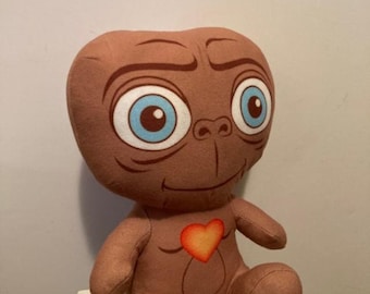 ET Extra Terrestrial Big Head Plush 2018 Toy Factory 9” Arcade Claw Machine Exclusive Cloth Prize Steven Spielberg Classic Sci-Fi Alien E.T.