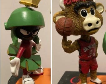 Marvin The Martian & NBA RARE Double Bobblehead G League Chuck Jones Big Draw Event Looney Tunes Windy City Bulls Exclusive Limited Offer
