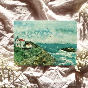 Handgemalte Postkarte 'Kapelle an der Küste' (Aquarell, A6)