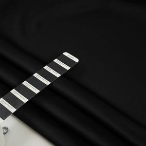Svart bomullsjerseytyg: Italienskt dödmaterial, stretchigt couturetyg - metervara