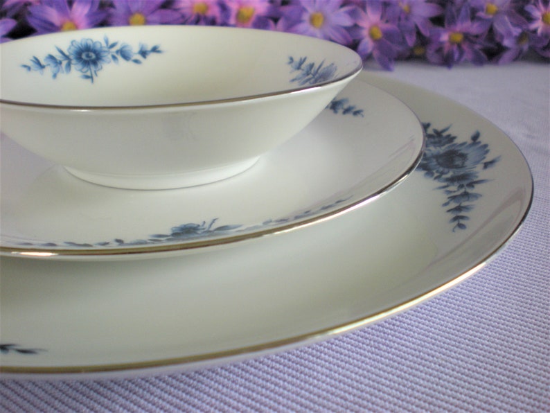 Eschenbach Blue and White China Danish Blue Platinum Trim Soup Bowls Salad Bowls Vintage Fine China