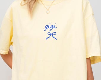 Gigi Bow Shirt | Kokette Gigi Tee | Geschenk für Oma | Comfort Colors T-Shirt für die Großmutter