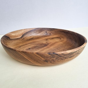 Handmade Walnut Wood Bowl – Eco-Friendly Wooden Serveware, Natural Finish, Rustic Kitchen Decor, Salad or Fruit Serving Bowl