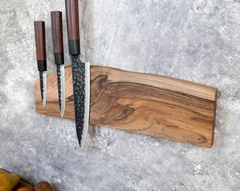 Magnetic Knife Holder – Kitchen Wall Display with Natural Wood Character
