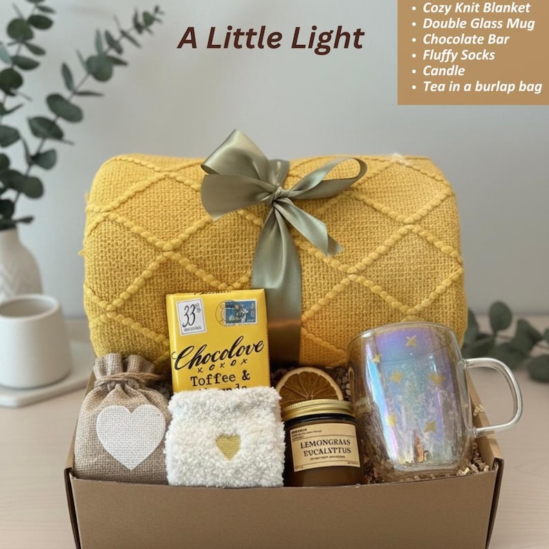 Graviditetslyxbox – Självvårdspresent till blivande mamma | Presentset för avkoppling och komfort med filt, ljus och godis A Little Light
