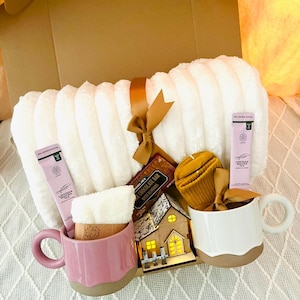 Realtor New Home Gift Box - Personalized Cozy Gift for New Homeowners - Gift Box for Family