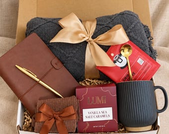 Regalo para la recuperación postoperatoria para hombres / Paquete de cuidados para desear una pronta recuperación / Caja de confort con taza, calcetines, té y aperitivos / Cesta de regalo postoperatoria