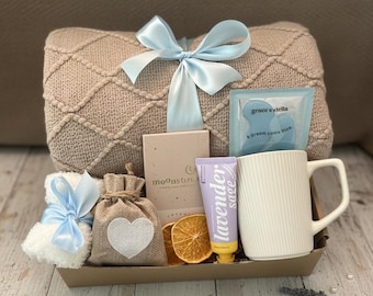 Caja de recuperación para una ruptura: paquete de ayuda para el desamor con manta, té, diario y artículos de consuelo para el apoyo emocional y el amor propio.