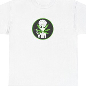 Alien Peace Cannabis Leaf T-Shirt, UFO Weed Graphic Tee, Unisex Marijuana Tee, Stoner Birthday Gift, Ganja Apparel, Zaza lifestyle shirt
