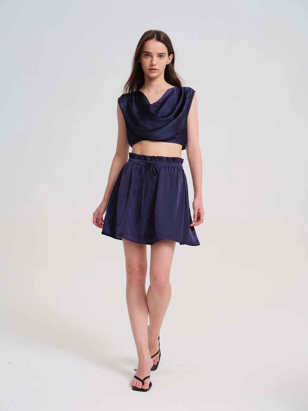 Minimalist A-Line Zipper Mini Skirt