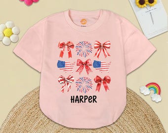 Rompertje voor baby's met een patriottisch T-shirt-thema voor de Amerikaanse Onafhankelijkheidsdag (4 juli):
