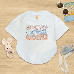 Auntie&#39;s Little Bestie Baby Romper: Retro Baby Outfit