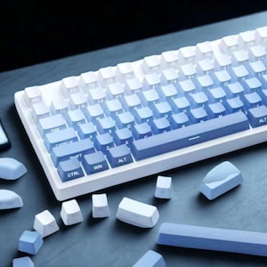 Conjunto de teclas com gradiente azul: retroiluminação RGB com impressão lateral transparente, perfil Cherry, compatíveis com teclados mecânicos MX de 60, 65, 75, 84, 87, 96 e 100 teclas ANSI.