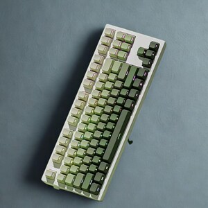 Set di tasti con sfumatura verde – Stampa laterale RGB lucida / Profilo Cherry Double-Shot PBT a 136 tasti per GK61 Keychron GMMK immagine 5