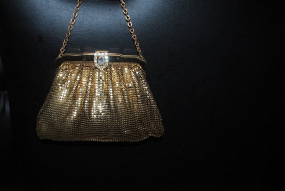 Gatsby vintage 30s,  liquid gold mesh, art deco  … - image 3