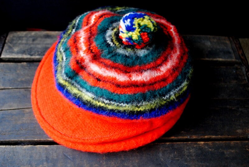 Retro Vintage 60s, Multicolor Wool , Unisex Tam Beret With a  display picture 2