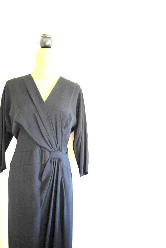 Glamour vintage 40s, black crepe, flapper style , 