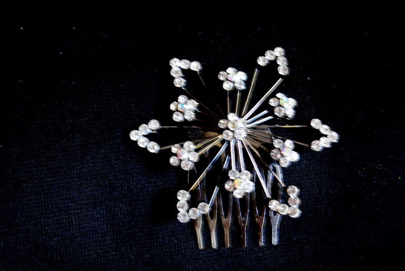 1990 Vintage , Aurora Borealis , Bridal Hair Comb , Star  display picture 1