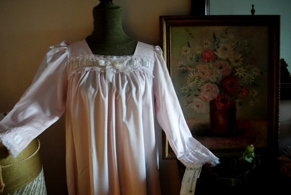 Victorian style  vintage 80s, pastel pink , silky… - image 1