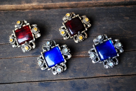 Victorian style vintage 50s, lot of two clip on e… - image 1