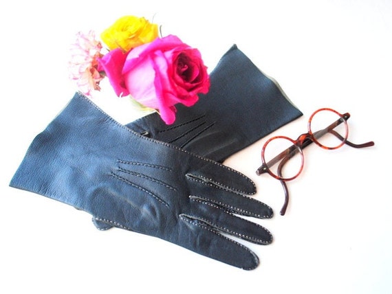 Classy vintage 1960, deep  navy blue ( charcoal) … - image 1