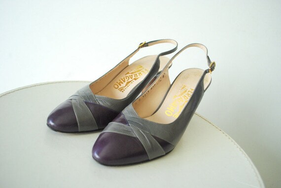 Luxurious vintage 80s grey genuine leather pumps … - image 4